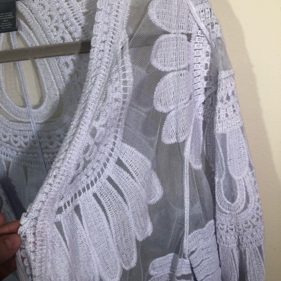 3/$25 🙌🏼 Kate & Mallory Lace Floral Kimono Tie Front Cardigan Top M/L - Picture 6 of 7